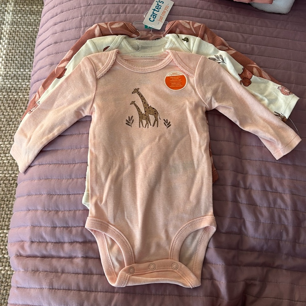 Carter’s 3 pack of long sleeve bodysuit onesies